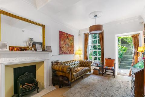 2 bedroom apartment for sale, London SW3