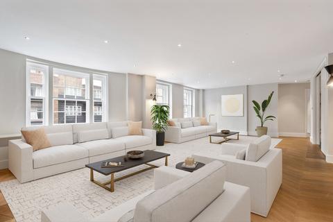 3 bedroom apartment for sale, London W8