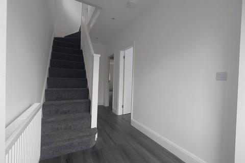 56 Fairholme Crescent, Hayes, UB4 8QT