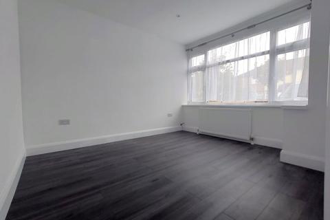 56 Fairholme Crescent, Hayes, UB4 8QT