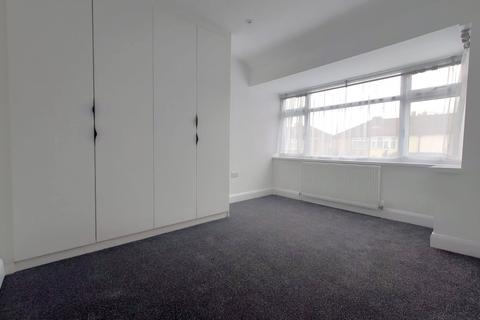 56 Fairholme Crescent, Hayes, UB4 8QT