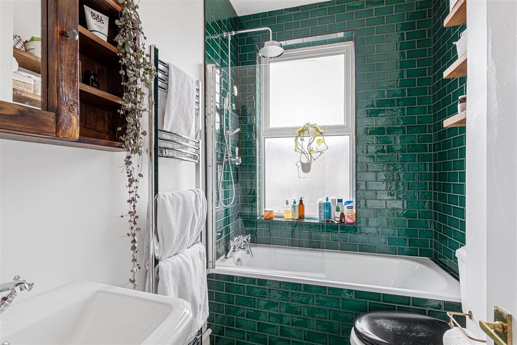 15 Upper Newborough Street 34.jpg