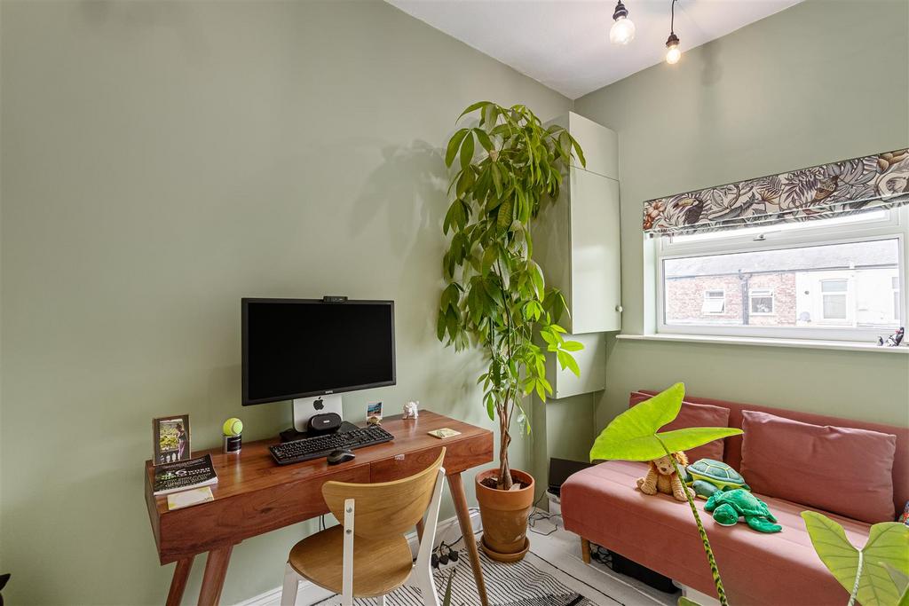 15 Upper Newborough Street 31.jpg