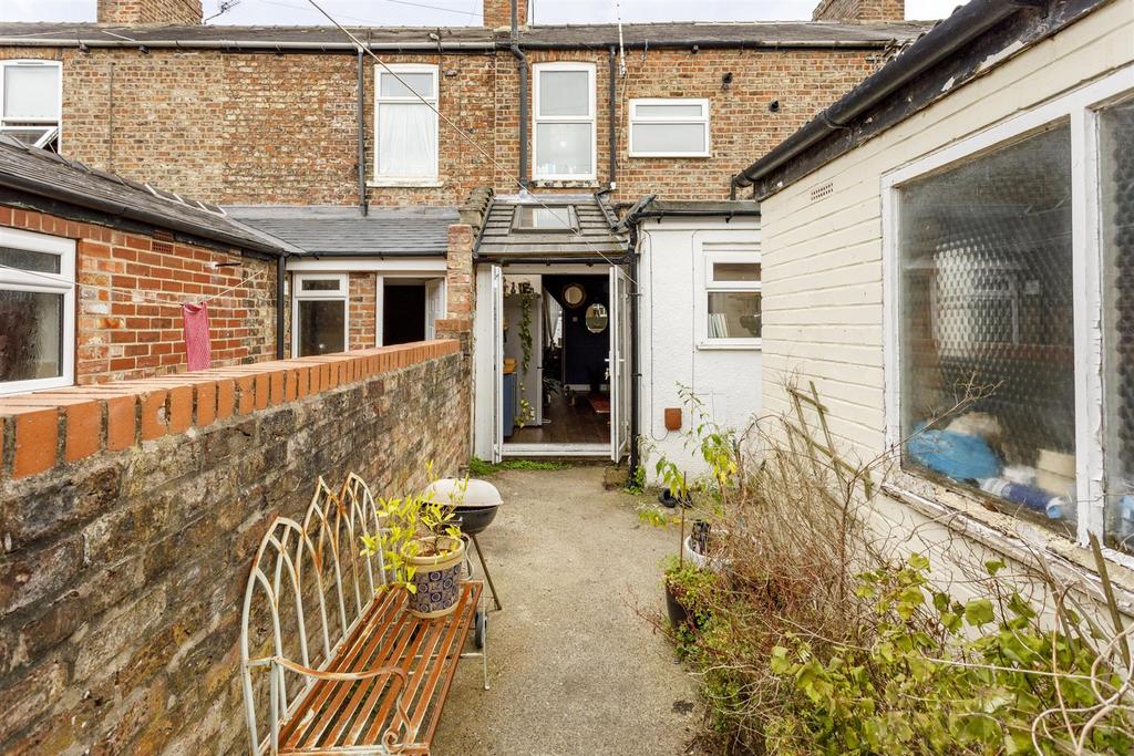 15 Upper Newborough Street  2.jpg