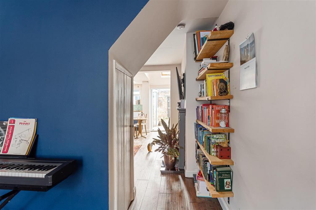 15 Upper Newborough Street 22.jpg