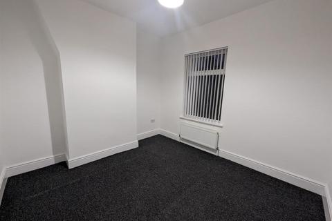 3 bedroom terraced house for sale, Collinson Road, Stoke-On-Trent