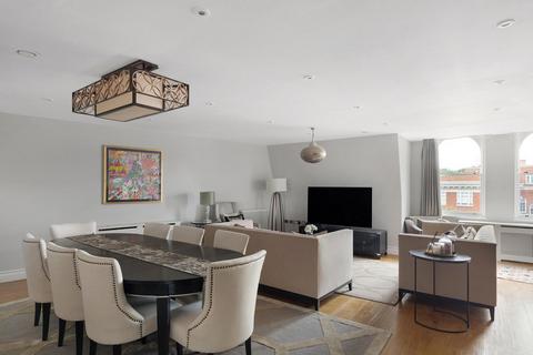 4 bedroom apartment for sale, London W8