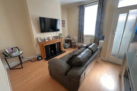 2 bedroom terraced house for sale, Drummond Avenue, Layton FY3