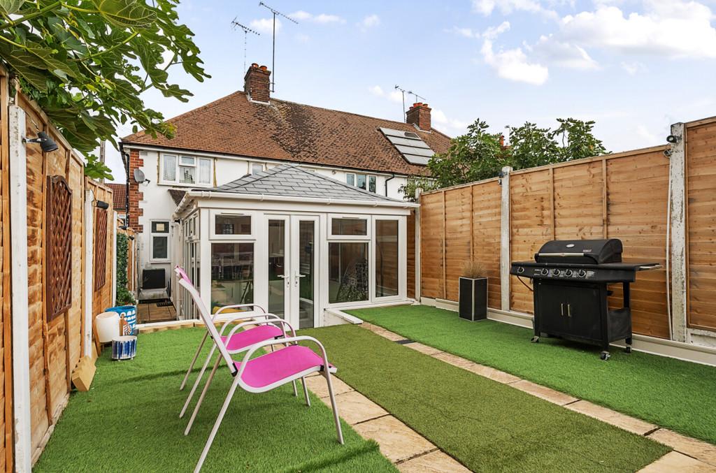Dorset Street, Reading, Berkshire 3 bed end of terrace house - £350,000