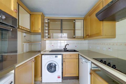 1 bedroom retirement property for sale, Park Road, Worthing BN11