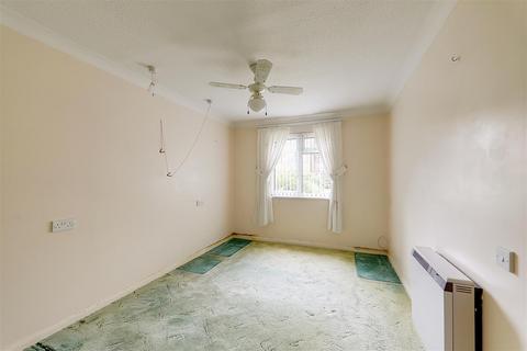 1 bedroom retirement property for sale, Park Road, Worthing BN11