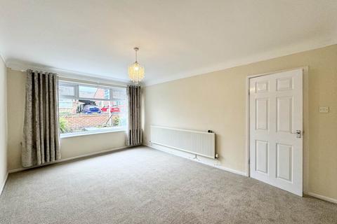 2 bedroom semi-detached bungalow for sale, Rothesay Close, St Helens