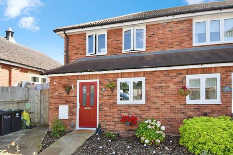 3 bedroom end of terrace house for sale, Windsor Road, Durrington, SP4 8HG