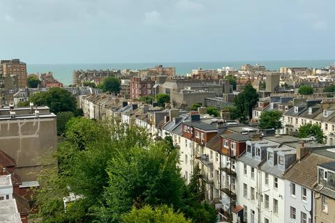 1 bedroom flat to rent, The Drive, Hove, BN3