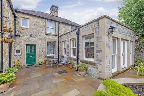 3 bedroom link detached house for sale, Beech House, Castle Street, Bakewell, DE45 1DU