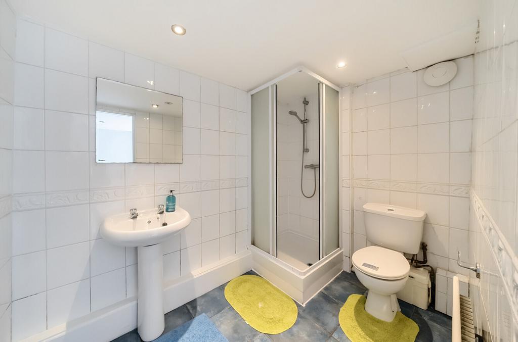 En Suite Shower Room
