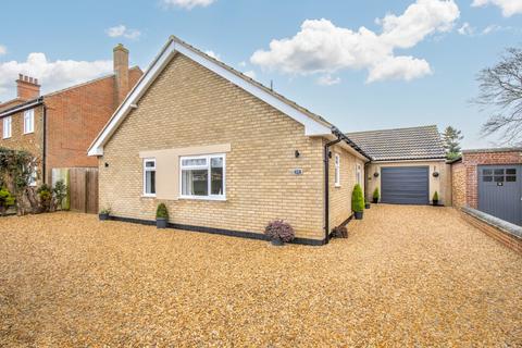 3 bedroom detached bungalow for sale, Neville Road, Heacham