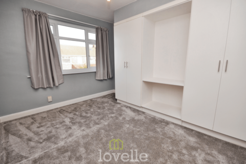 73 Campden Crescent, Cleethorpes, DN35 7UG