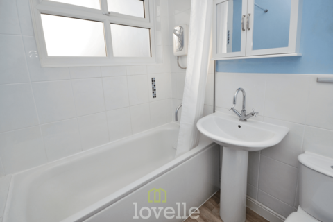 73 Campden Crescent, Cleethorpes, DN35 7UG