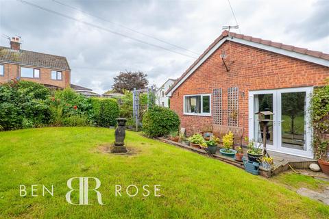 2 bedroom detached house for sale, Bow Lane, Leyland