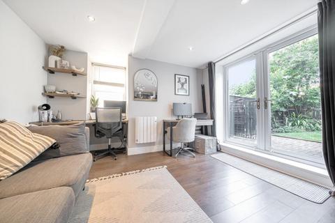 Flat 1, 17 Alexandra Drive, London, SE19 1AW