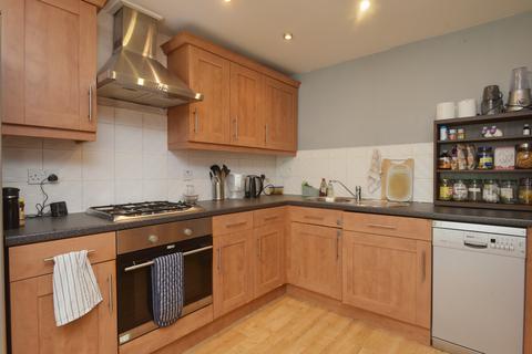 3 bedroom flat for sale, 9/1 Cables Wynd, Edinburgh, EH6 6DU