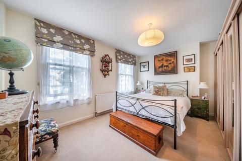 4 bedroom terraced house for sale, Poyntz Road, Battersea