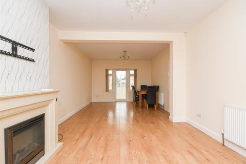 114 Bhylls Lane, Wolverhampton, WV3 8DZ
