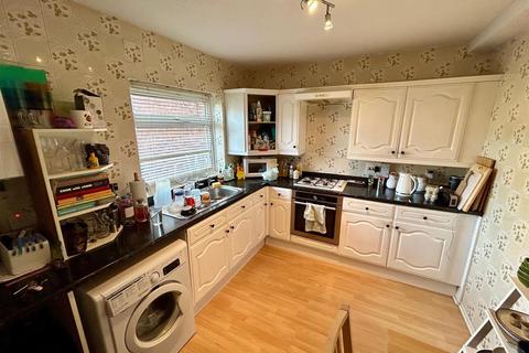 2 bedroom house for sale, Austen Close, Loughton