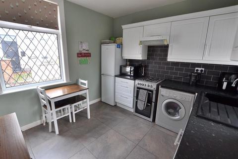 2 bedroom end of terrace house for sale, The Lant, Shepshed LE12