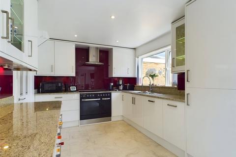 4 bedroom semi-detached house for sale, The Crescent, Mortimer Common, Reading, Berkshire, RG7