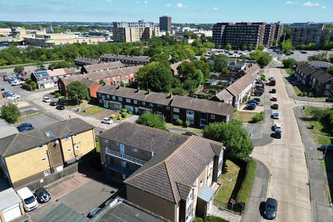 Flat 4, Wootten House Cherrydown West, Basildon, SS16 5GB