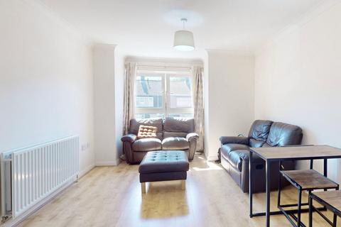 Flat 4, Wootten House Cherrydown West, Basildon, SS16 5GB