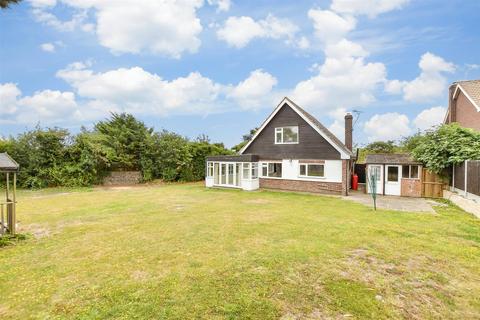 2 bedroom chalet for sale, Dumpton Park Drive, Broadstairs, Kent