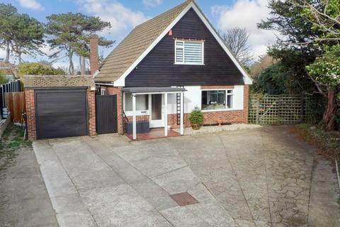 2 bedroom chalet for sale, Dumpton Park Drive, Broadstairs, Kent