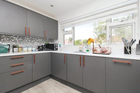 14 Pyms Close, Letchworth Garden City, SG6 1DP