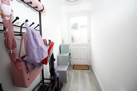 20 Bosworth Drive, Birmingham, B37 5ET