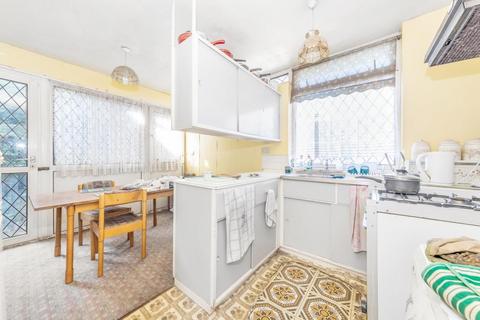 3 bedroom maisonette for sale, Milkwood Road, Herne Hill, London, SE24