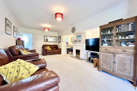 4 bedroom detached house for sale, Bromsgrove Road, Romsley, Halesowen