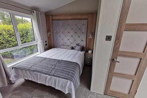 2 bedroom static caravan for sale, Sirior Bach Caravan Park