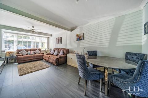 241 Upper Rainham Road, Hornchurch, RM12 4EY