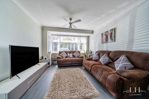 241 Upper Rainham Road, Hornchurch, RM12 4EY
