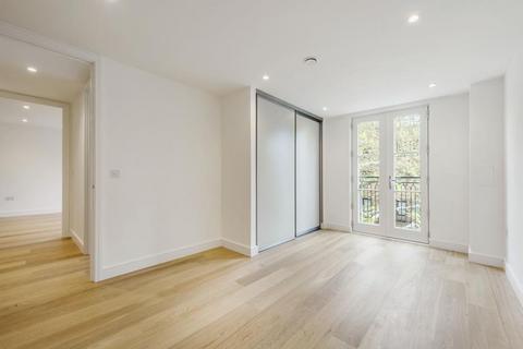 2 bedroom flat to rent, LONDON