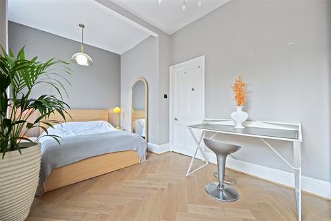 1 bedroom apartment for sale, Netherwood Road, London, W14