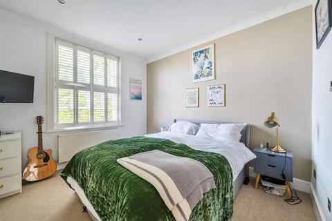 Flat 4, 100 Clapham Common South Side, London, SW4 9DN