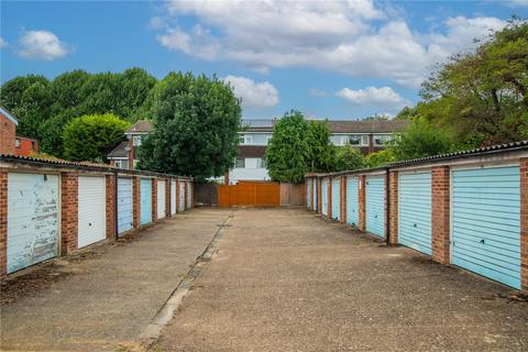 51 Mariner Gardens, Richmond, TW10 7UU