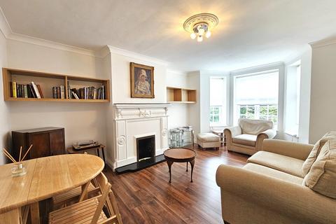 2 bedroom flat for sale, Lyttelton Road, London, N2