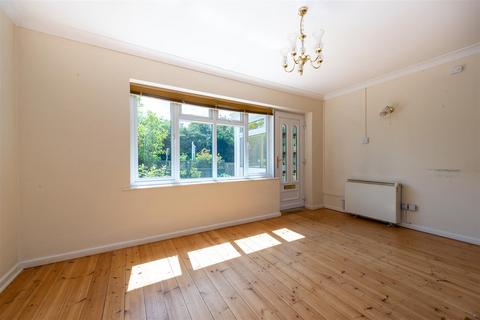 9 Butt Road, Stoke By Nayland, Colchester, CO6 4RD