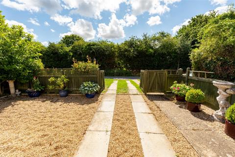 9 Butt Road, Stoke By Nayland, Colchester, CO6 4RD