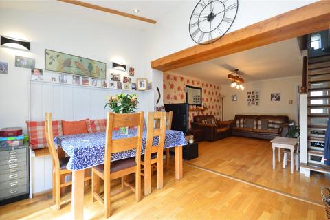 66 Barrymore Close, Langport, TA10 9TD